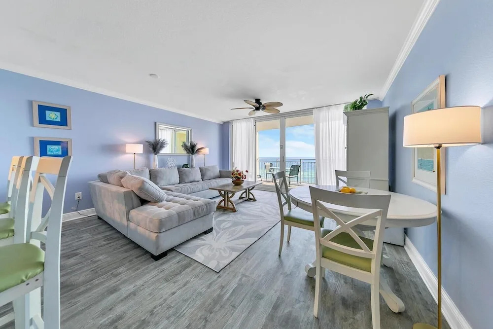 Emerald Beach 1035