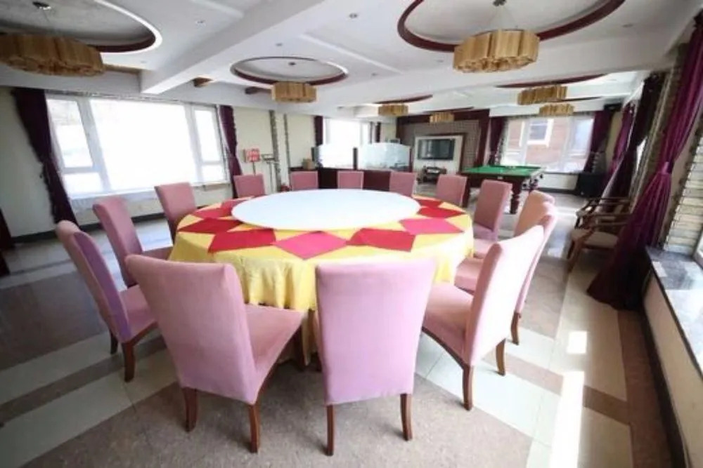 Yanwoling Garden Hotel