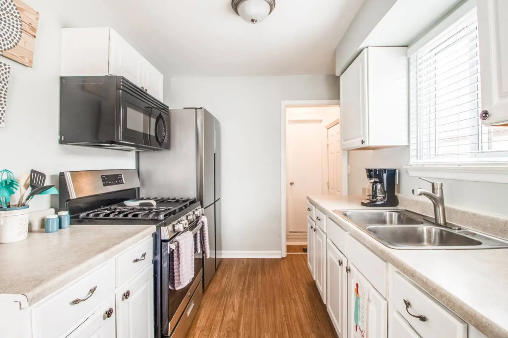 Beautiful retreat Home Near Auburn Hills/Waterford