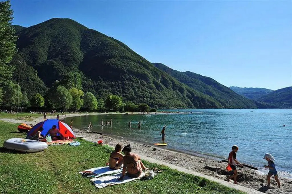 La Piazza Porlezza