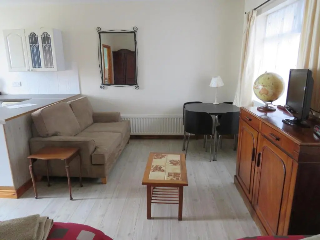 Carnside Guest House