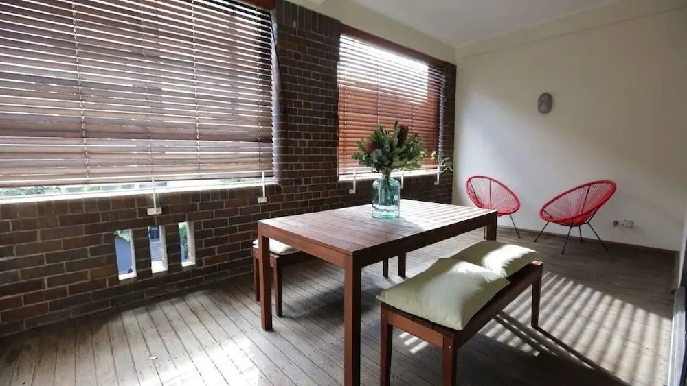 Spacious Apartment Close to Sydney CBD