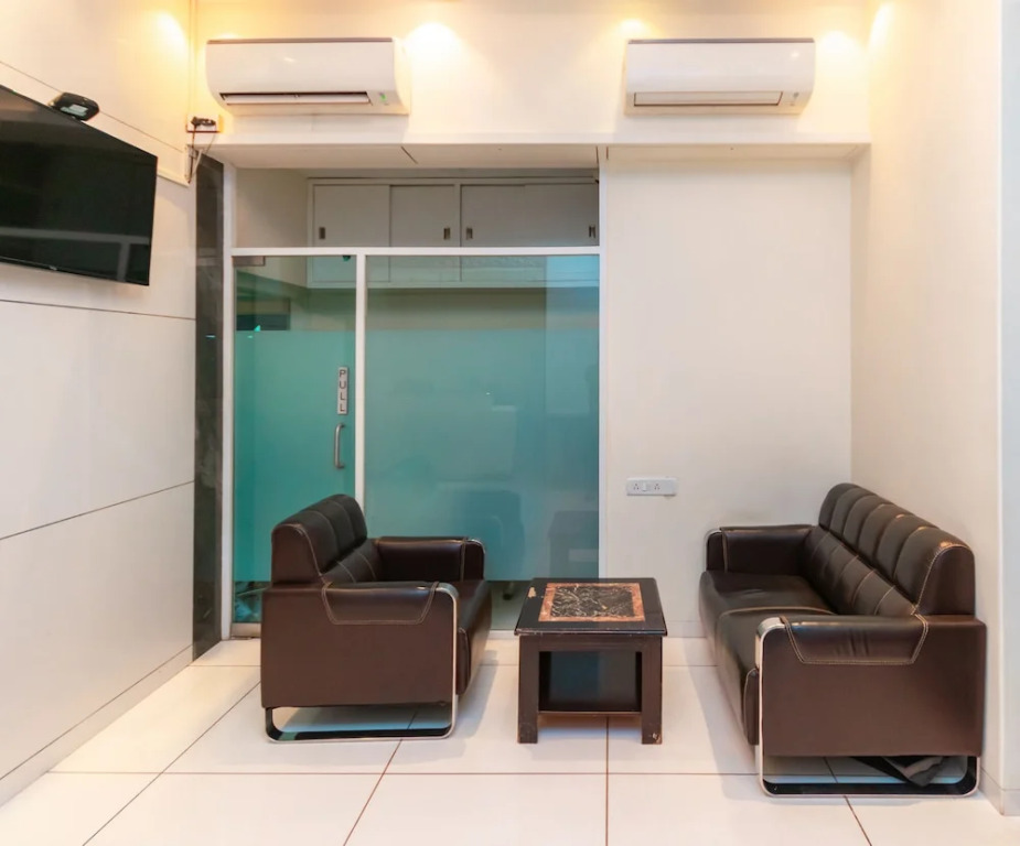 Hotel Laaiba Residency