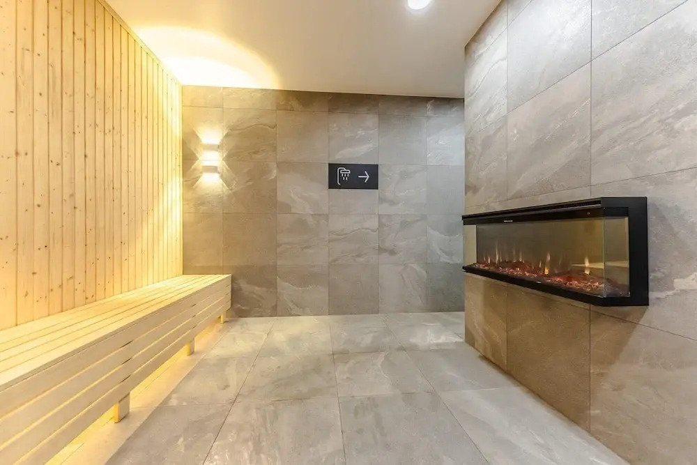 Comfortable Apartment With Balcony, Pool, Sauna