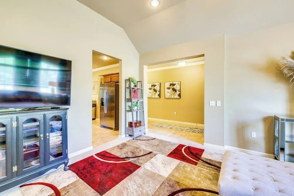 Spacious Family Home 3 Mi to Downtown Fayetteville