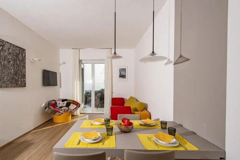 The View-wind Design apt With Terrace Lake View