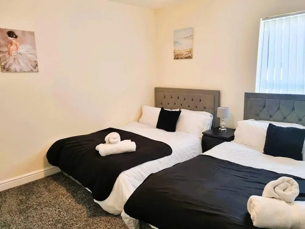 Stunning 2-bed House for 6 Guest Next to Anfield