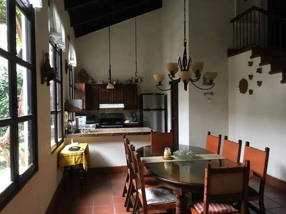 Casa de la Alameda