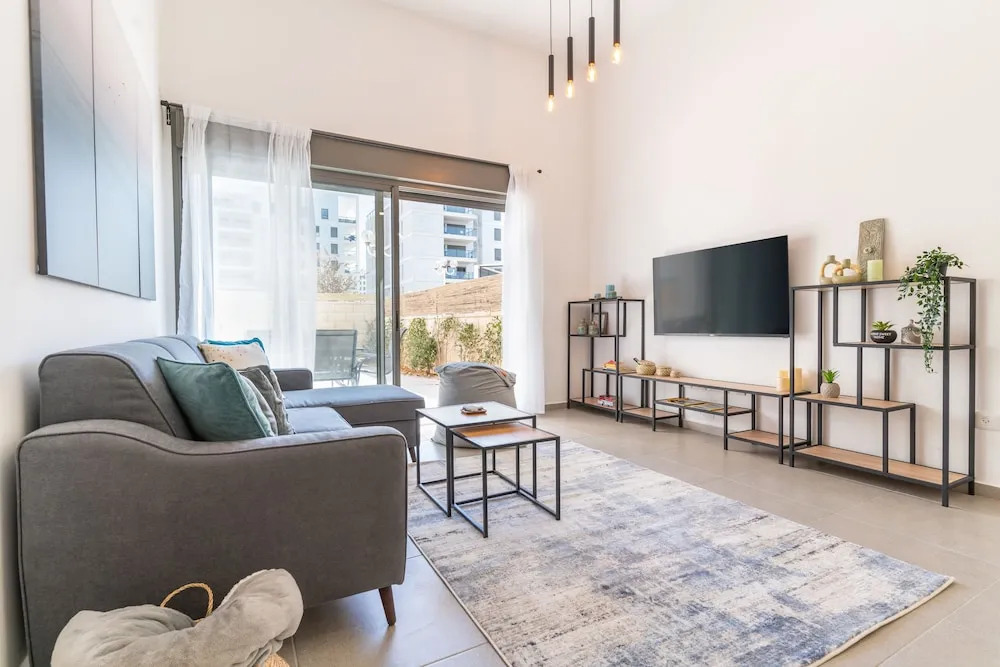 Splendid Achziv Garden Apartment