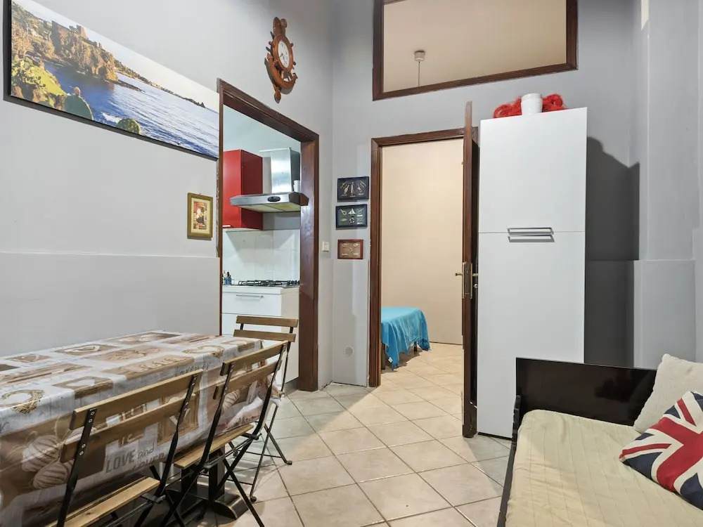 Comfortable Holiday Home in Aci Trezza Near the Sea