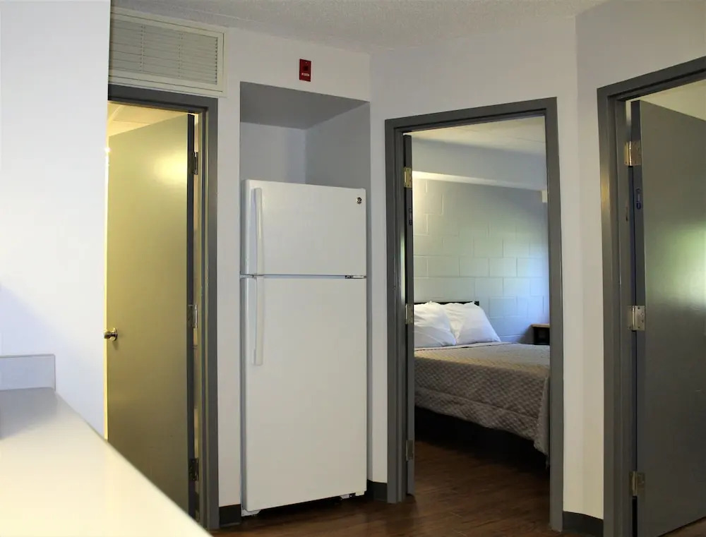 Residence & Conference Centre - Welland