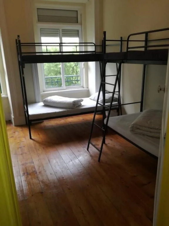 Bagetti hostel only for girls