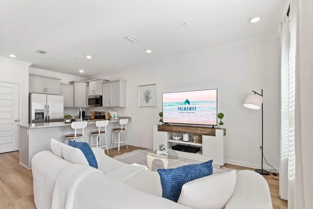 New Sleeps 7 Beach Fun Dining Palmaway