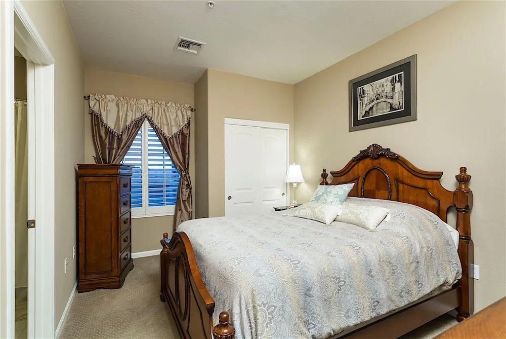 Hot Spot at Desert Ridge 2 BR by Casago
