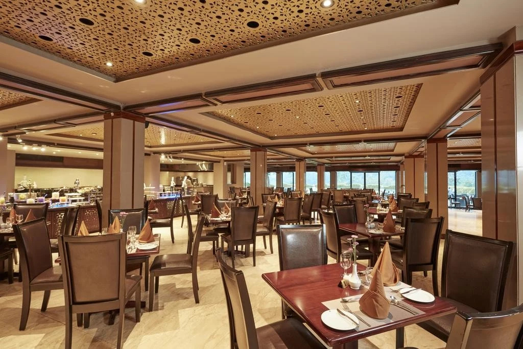 Earls Regency Hotel