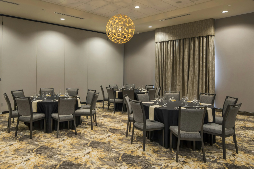 Hilton Garden Inn Pittsburgh Airport