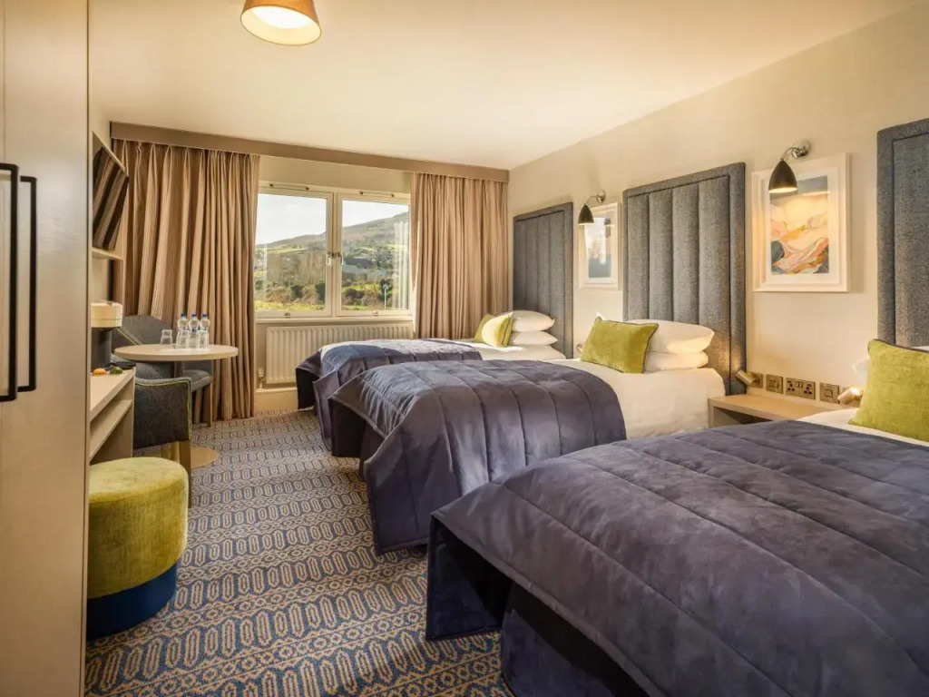 Four Seasons Hotel, Carlingford