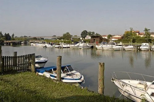 Residenze Di La Dal Fiume