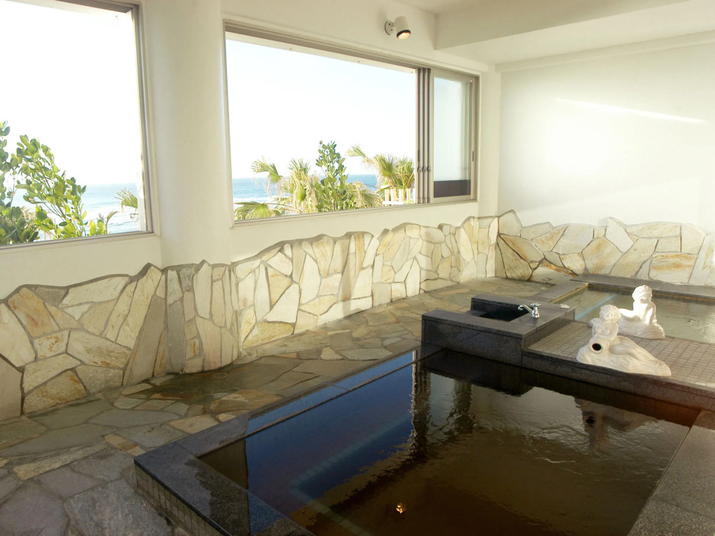 Amami Resort Thida Moon