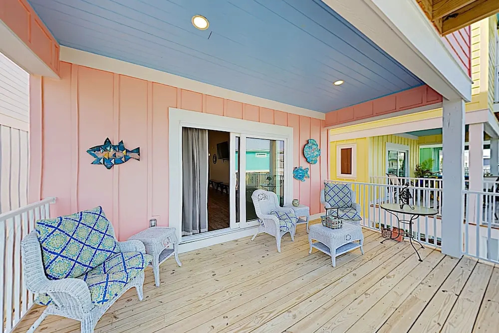 New Listing! Lagoon-front W/ Pool, Deck 2 Bedroom Townhouse