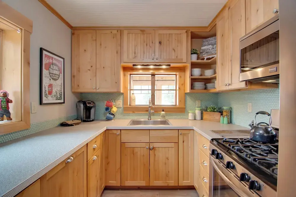 Charming Estes Park Cabin w/ 2 Private Patios!