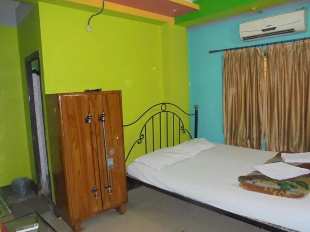 Sheelas Guest House & Restaurant