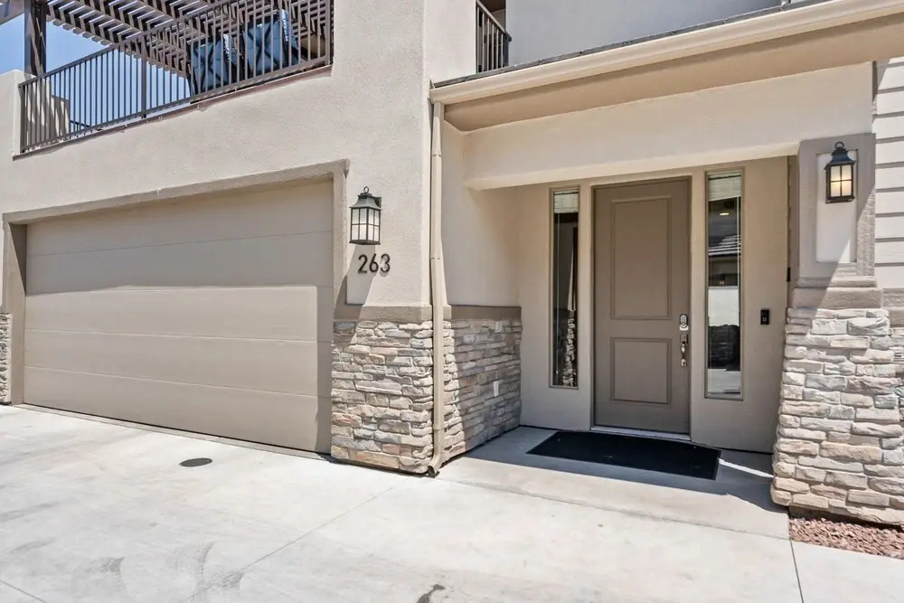 Southern Utah Adventure Gateway 6 Bedroom Townhouse