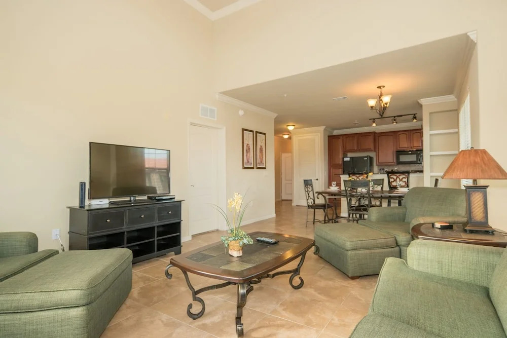 BP531CP Bella Piazza - Three Bedroom Condo