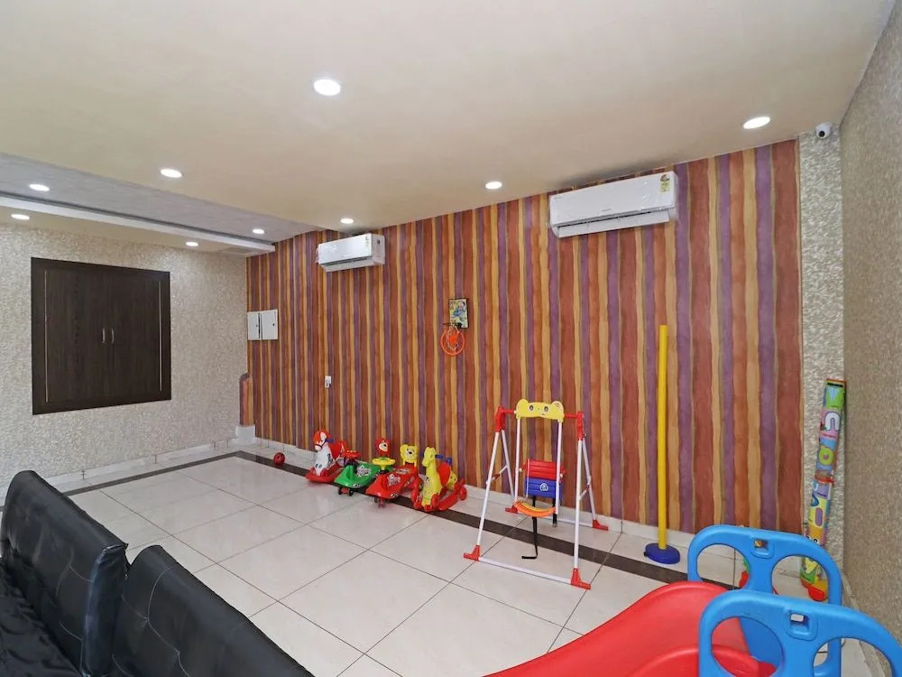 OYO 13483 Hotel Aradhya's