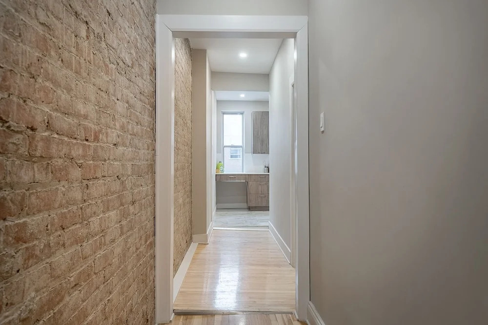 Beautiful 5BR in the HEART of Mile-End
