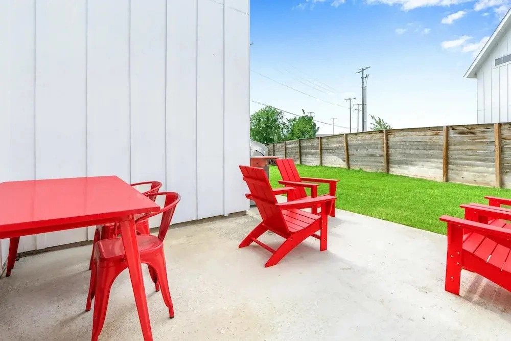Chic Modern Farm Haus - Minutes to Everything