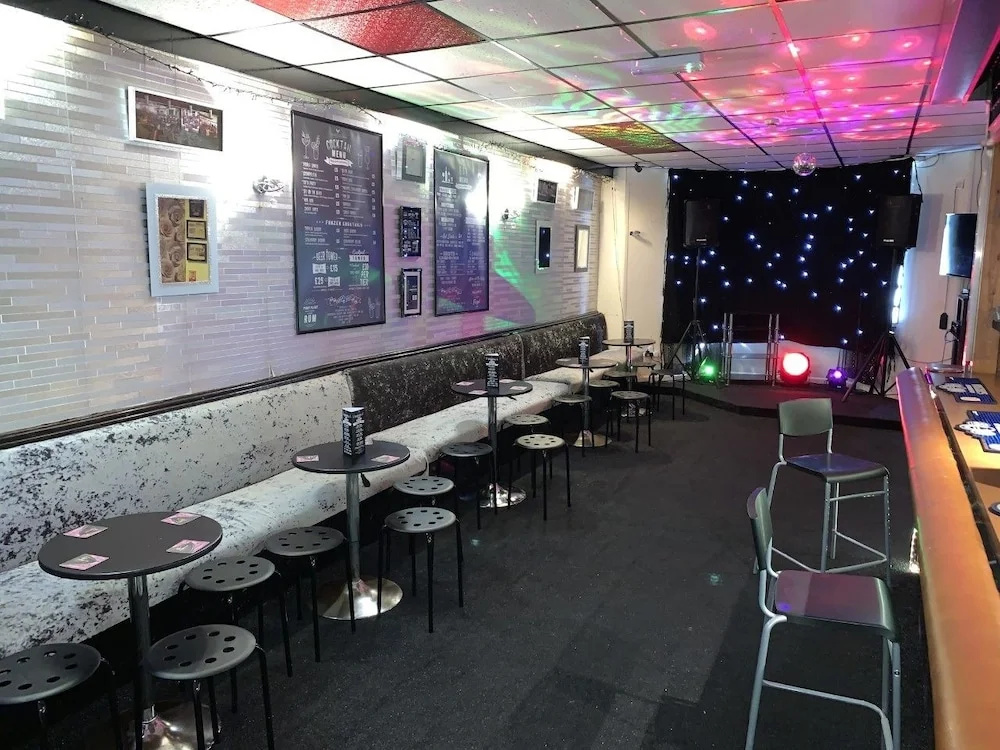 The Butterfly Hotel - Group Weekends