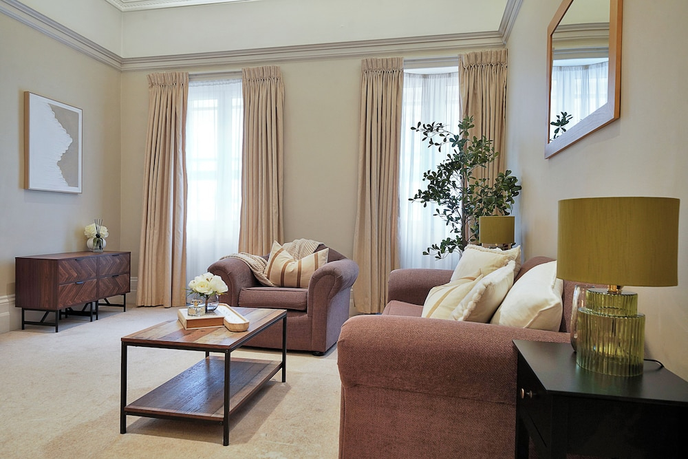 Hertford Flat 10