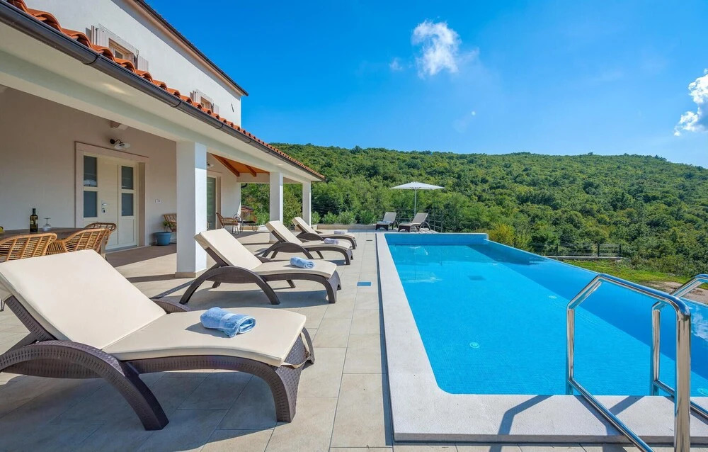 Awesome Home In Labin