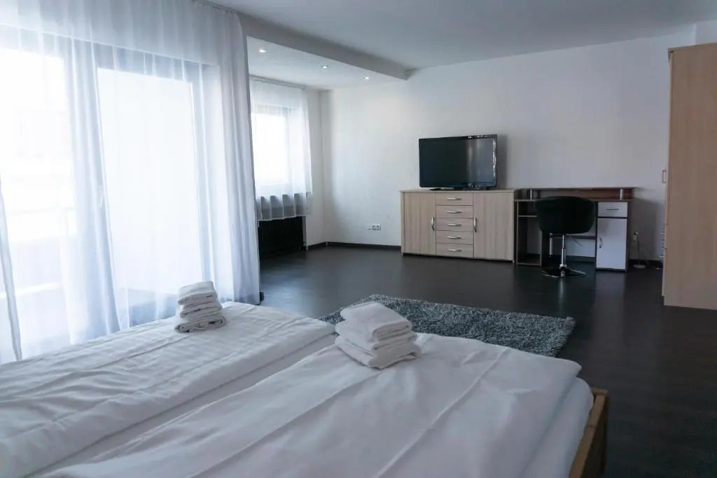 Eisberg Gästehaus & De Luxe Appartements