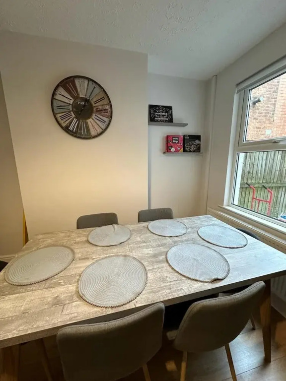 Chill 3-bed House in Gloucester
