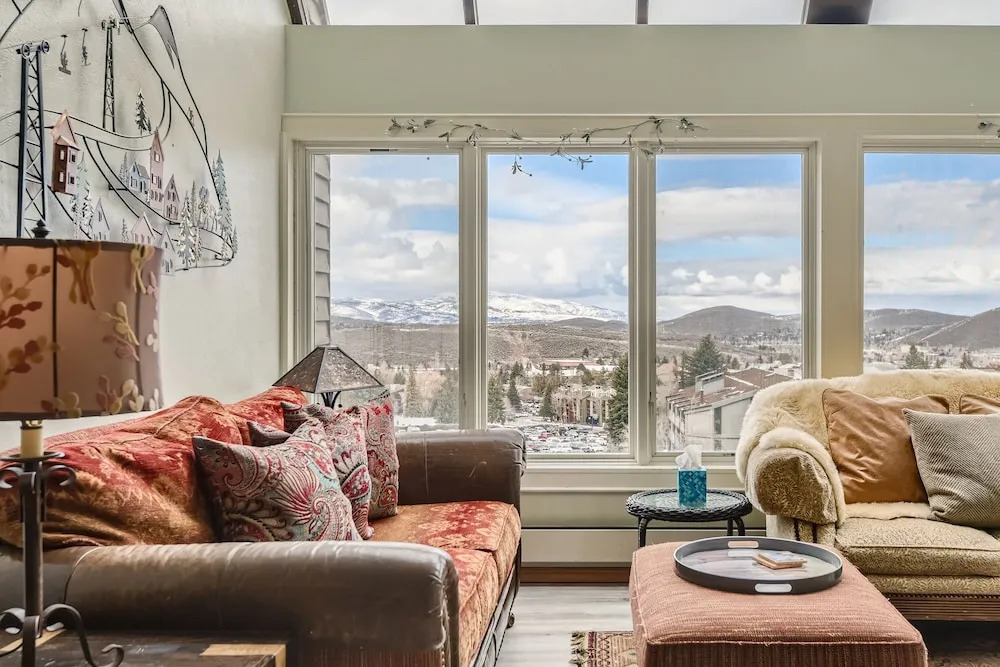 268 Park City Mountain Ski Escape 3 Bedroom Condo by RedAwning