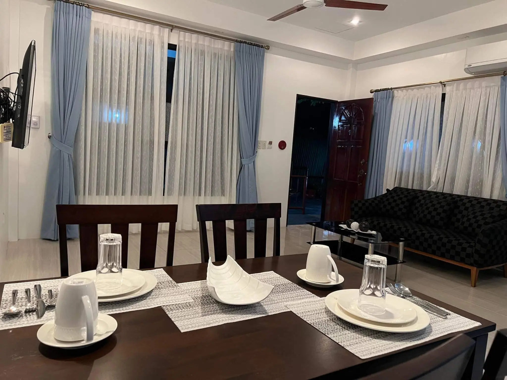 Alona WhiteHouses Resort