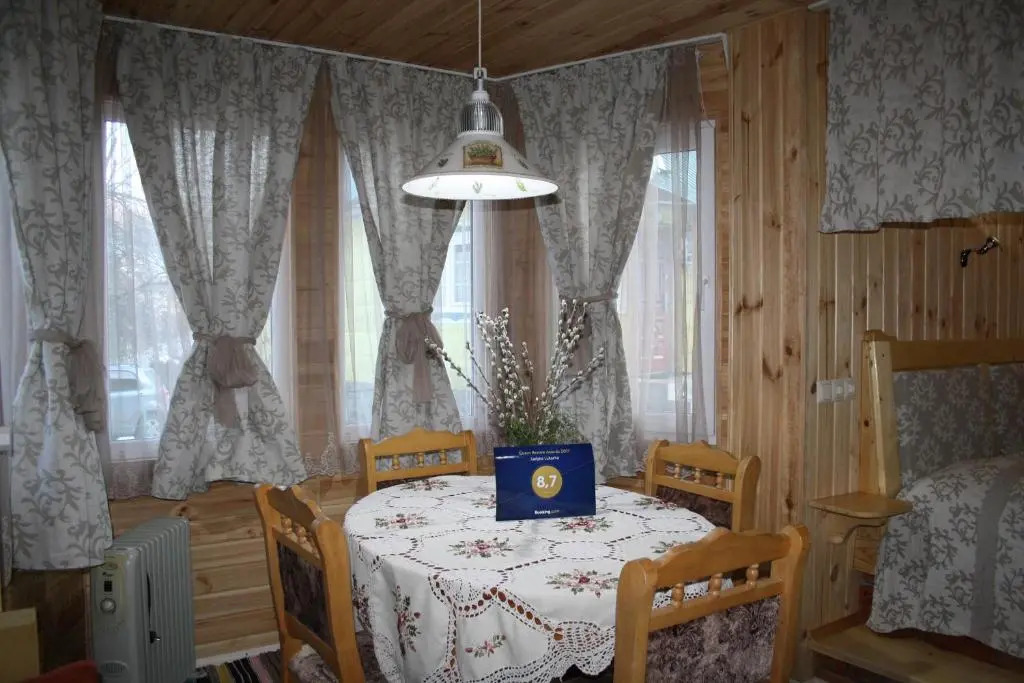 Садиба під Гострою