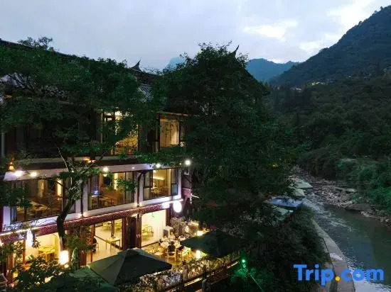Qingcheng Houshan Taizhuang Private Tang Homestay