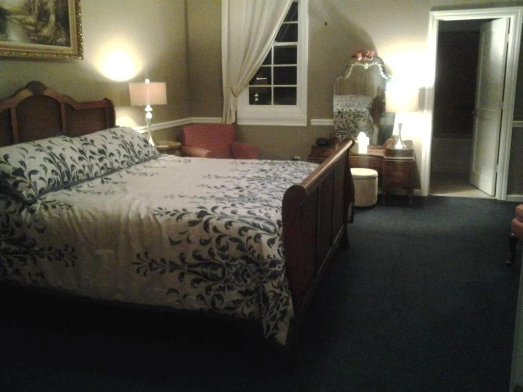 The Inn at Benicia Bay