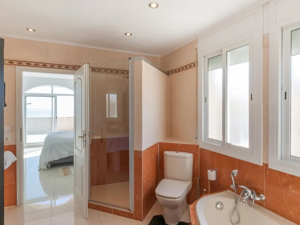 Amazing Villa on the Beach for 8 Persons With Private Pool in Miami Playa