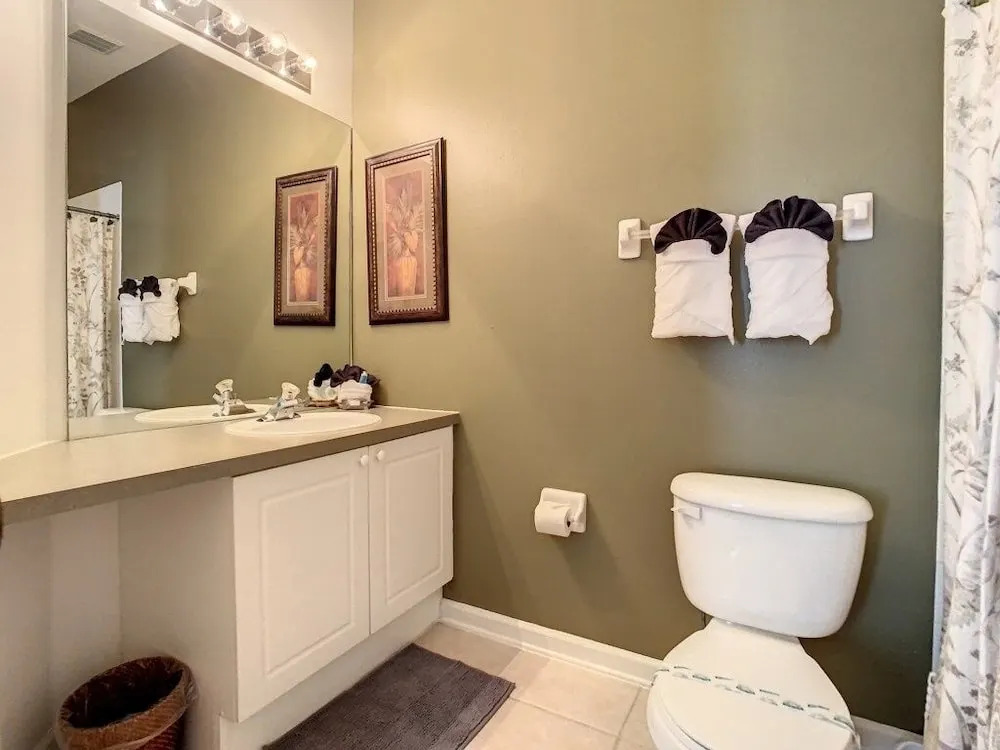 6 Bed Close To Disney In A Gated Resort Community 6 Bedroom Villa by Redawning