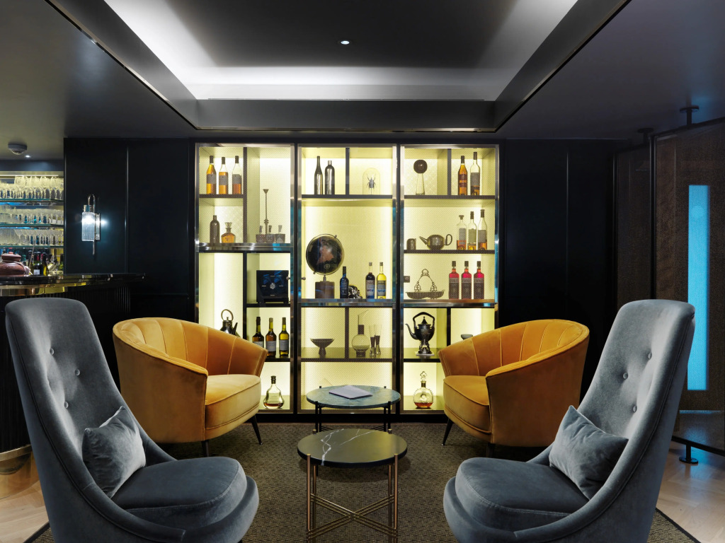 The Athenaeum Hotel & Residences