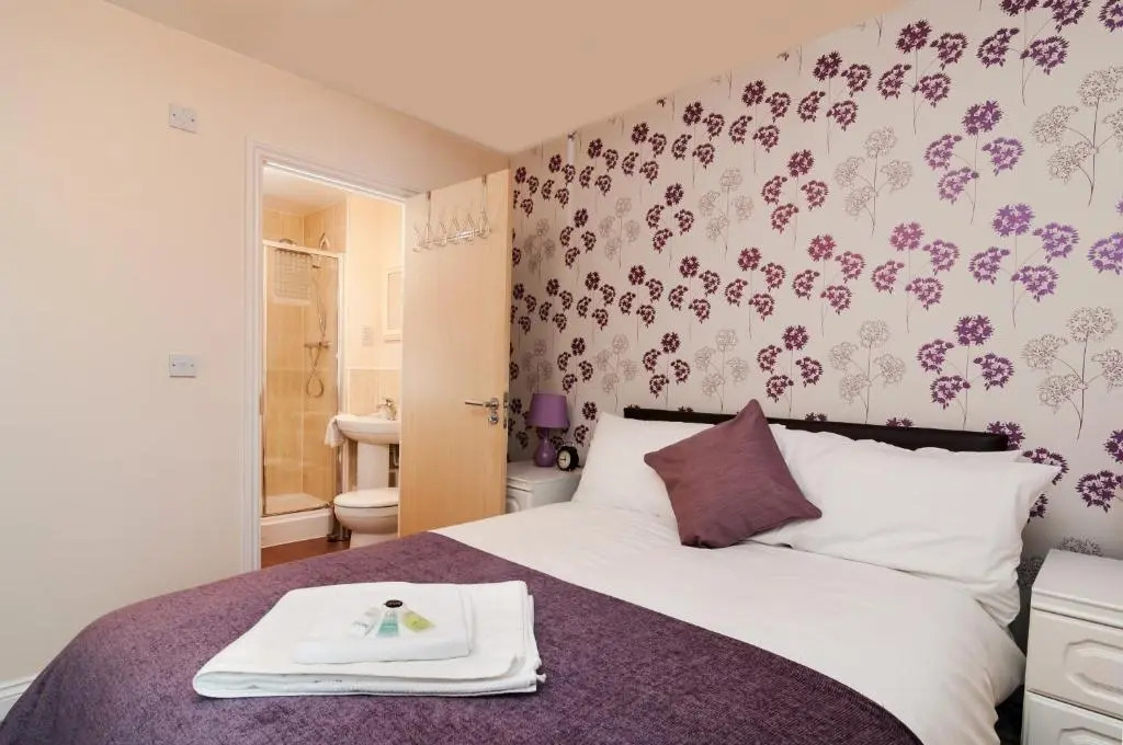Central 2 bedroom apartment