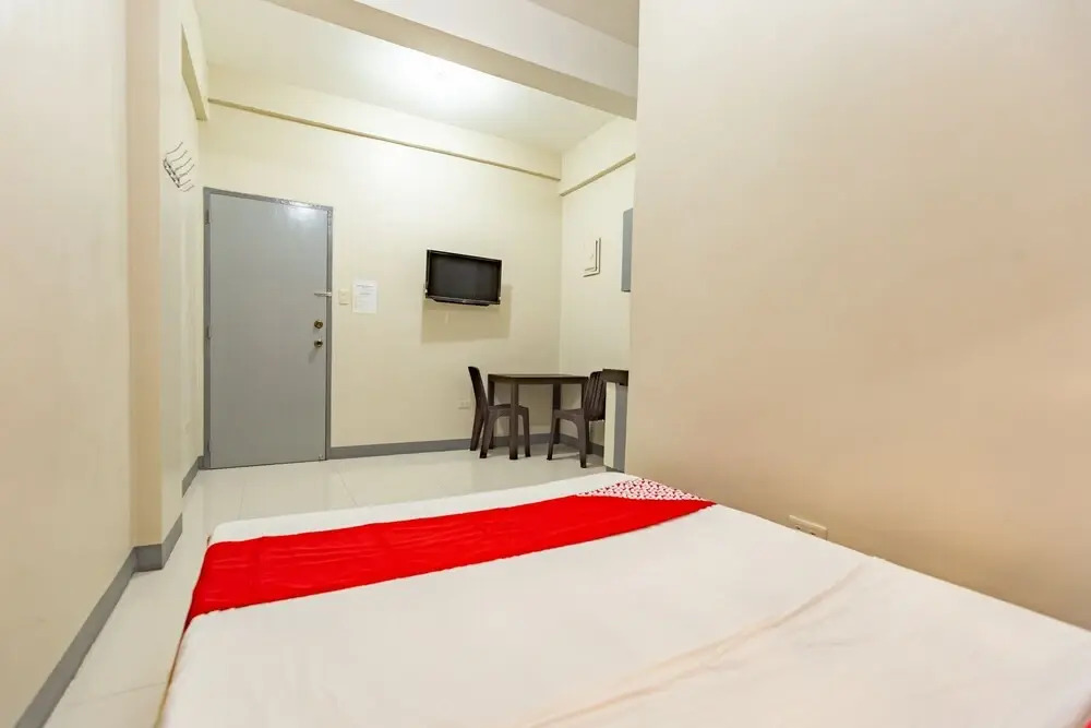 OYO 731 P3K Suites 1 (Vaccinated Staff)