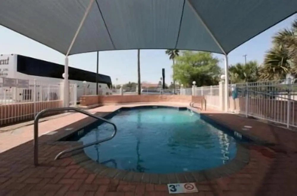 Edinburg Executive Inn
