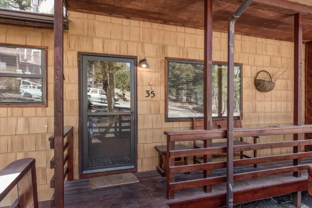 Fox Hollow Condo #35, 2 Bedrooms, Sleeps 4, Decks, Washer and Dryer