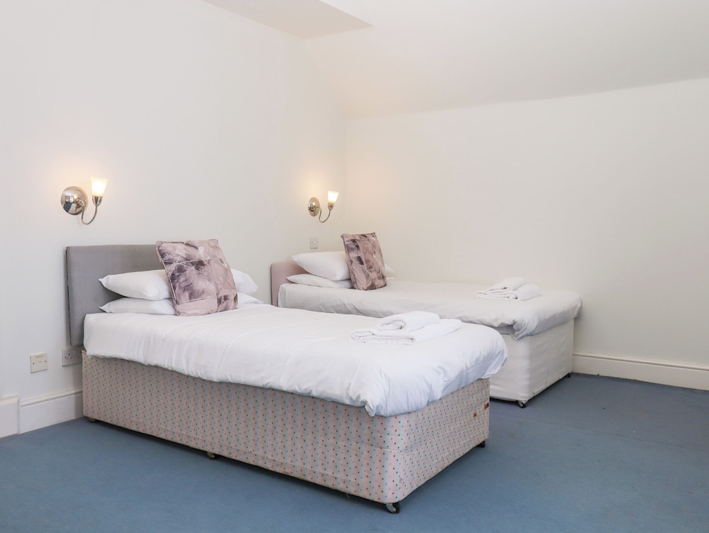 Alston Hall