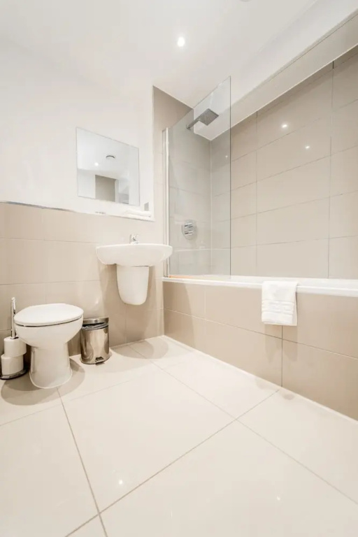 Hybrid Resi - London, Greenwich near O2 Arena
